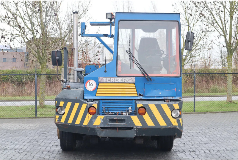 Terberg RT 20 | 4X4 | TERMINAL TRACTOR | DUTCH REG. - جرار المحطة: صورة 3 Terberg RT 20 | 4X4 | TERMINAL TRACTOR | DUTCH REG. - جرار المحطة: صورة 3