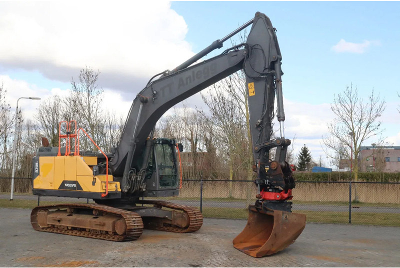 Volvo EC250EL | EC 250 EL | ROTOTILT | BUCKET - حفار زحاف: صورة 5 Volvo EC250EL | EC 250 EL | ROTOTILT | BUCKET - حفار زحاف: صورة 5