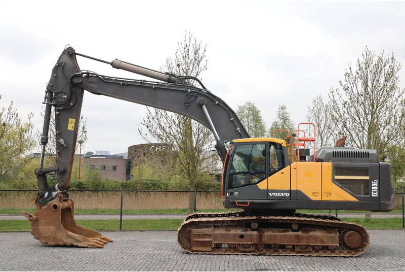Volvo EC380EL | EC 380 EL | BUCKET | QUICK COUPLER - حفار زحاف: صورة 1 Volvo EC380EL | EC 380 EL | BUCKET | QUICK COUPLER - حفار زحاف: صورة 1