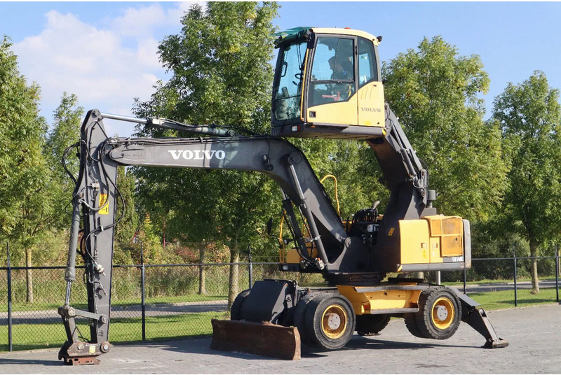 Volvo EW160C | EW 160 C | LIFT CAB | DOZERBLADE | QUICK COUPLER - حفارة دولاب: صورة 2 Volvo EW160C | EW 160 C | LIFT CAB | DOZERBLADE | QUICK COUPLER - حفارة دولاب: صورة 2