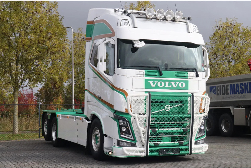 Volvo FH 16.750 | 6X2*4 | RETARDER | STEERING AXLE | JOAB HOOK | EURO 6 - شاحنة ذات خطاف: صورة 2 Volvo FH 16.750 | 6X2*4 | RETARDER | STEERING AXLE | JOAB HOOK | EURO 6 - شاحنة ذات خطاف: صورة 2
