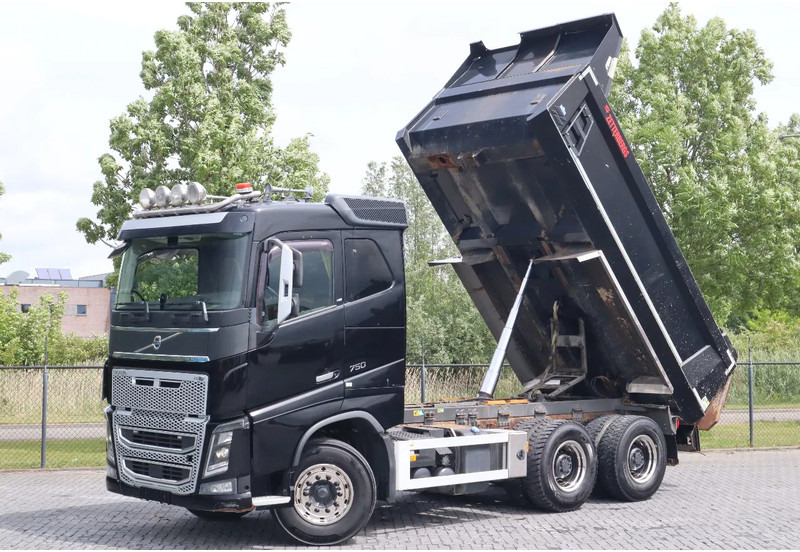 Volvo FH 16.750 | 6X4 | RETARDER | BIG AXLES | EURO 6 - شاحنة قلاب: صورة 1 Volvo FH 16.750 | 6X4 | RETARDER | BIG AXLES | EURO 6 - شاحنة قلاب: صورة 1