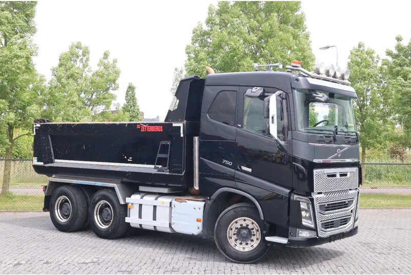 Volvo FH 16.750 | 6X4 | RETARDER | BIG AXLES | EURO 6 - شاحنة قلاب: صورة 3 Volvo FH 16.750 | 6X4 | RETARDER | BIG AXLES | EURO 6 - شاحنة قلاب: صورة 3