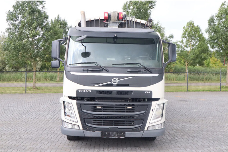Volvo FM 330 | 6X2 | NORBA RL300 | WINCH | GARBAGE | EURO 6 - شاحنة النفايات: صورة 2 Volvo FM 330 | 6X2 | NORBA RL300 | WINCH | GARBAGE | EURO 6 - شاحنة النفايات: صورة 2
