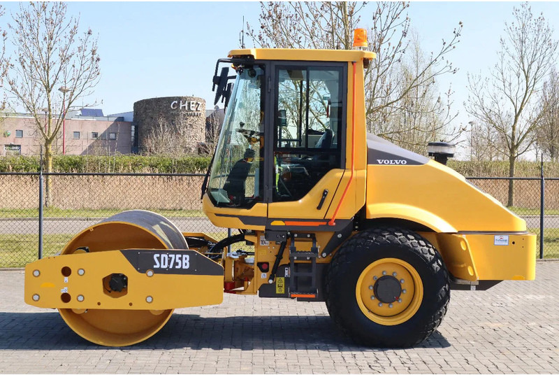 Volvo SD75B | SD 75 B | NEW / UNUSED | 1 YEAR WARRANTY - مدحلة: صورة 1 Volvo SD75B | SD 75 B | NEW / UNUSED | 1 YEAR WARRANTY - مدحلة: صورة 1