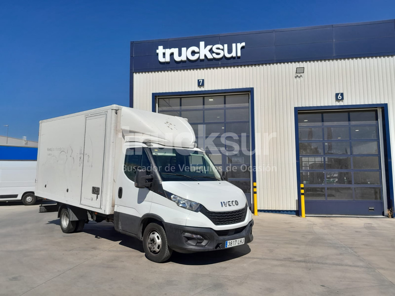 IVECO 35C16 GV - شاحنة مغلقة الصندوق: صورة 1 IVECO 35C16 GV - شاحنة مغلقة الصندوق: صورة 1
