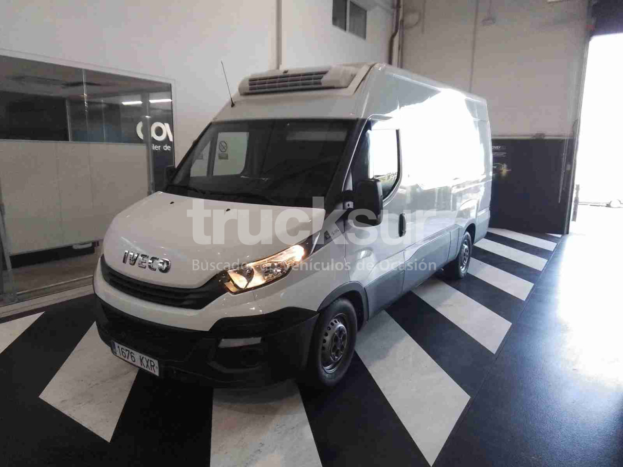 IVECO 35S14 FRC-X - شاحنة مغلقة الصندوق: صورة 2 IVECO 35S14 FRC-X - شاحنة مغلقة الصندوق: صورة 2