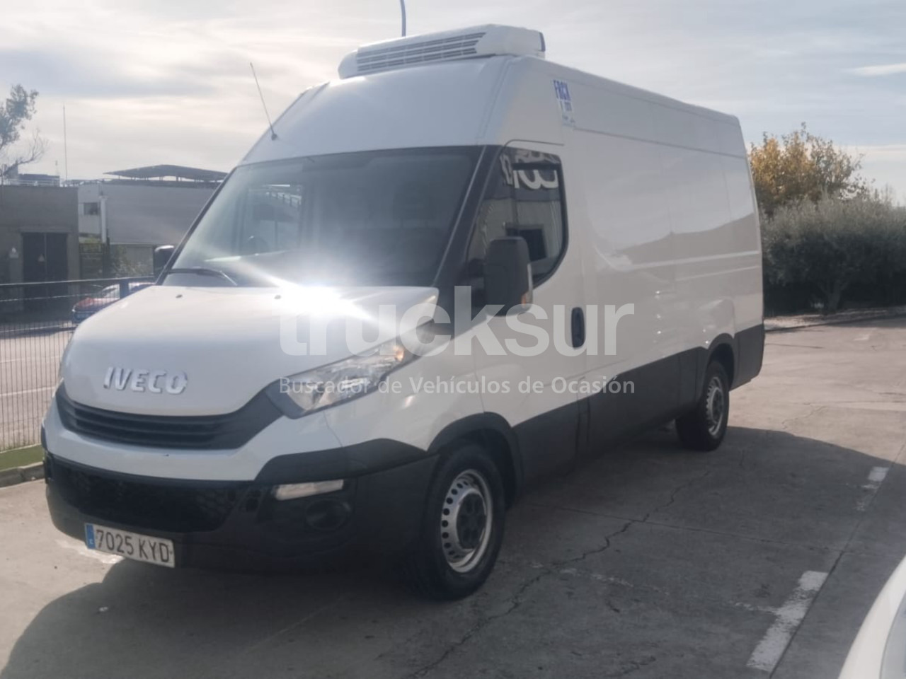 IVECO 35S16 12MS FRC-X - شاحنة مغلقة الصندوق: صورة 1 IVECO 35S16 12MS FRC-X - شاحنة مغلقة الصندوق: صورة 1