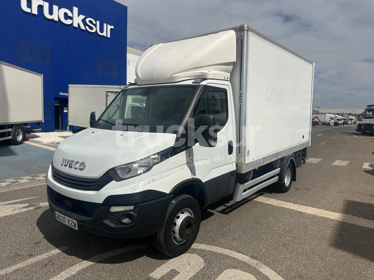 IVECO 72C15 GV P/E - شاحنة مقفلة: صورة 2 IVECO 72C15 GV P/E - شاحنة مقفلة: صورة 2