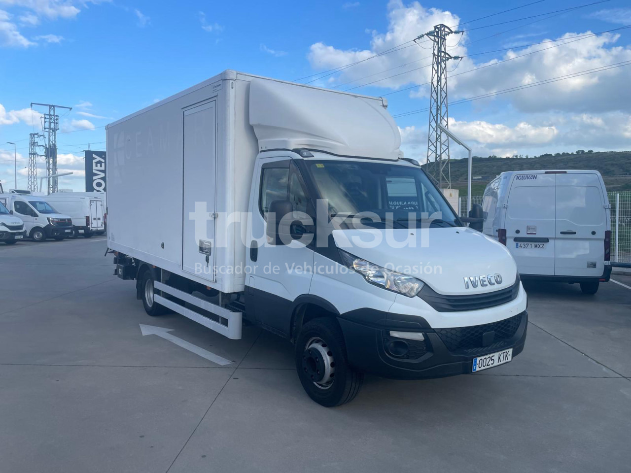 IVECO 72C18 P/E - شاحنة مقفلة: صورة 1 IVECO 72C18 P/E - شاحنة مقفلة: صورة 1
