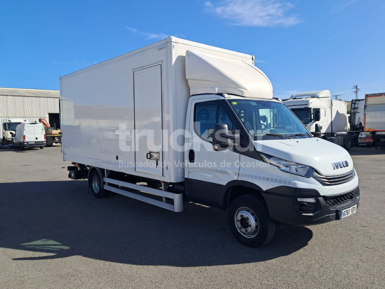 IVECO 72C18 P/E - شاحنة مقفلة: صورة 1 IVECO 72C18 P/E - شاحنة مقفلة: صورة 1