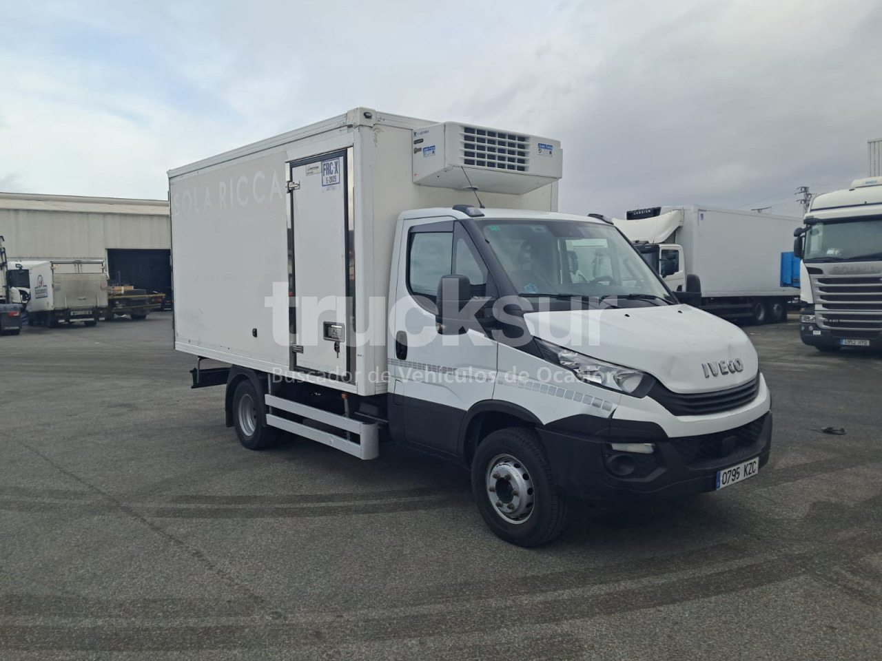 IVECO 72C18 - شاحنة الفريزر: صورة 1 IVECO 72C18 - شاحنة الفريزر: صورة 1