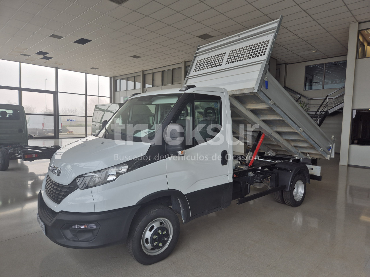 IVECO DAILY 35C14H - قلاب صغير: صورة 1 IVECO DAILY 35C14H - قلاب صغير: صورة 1