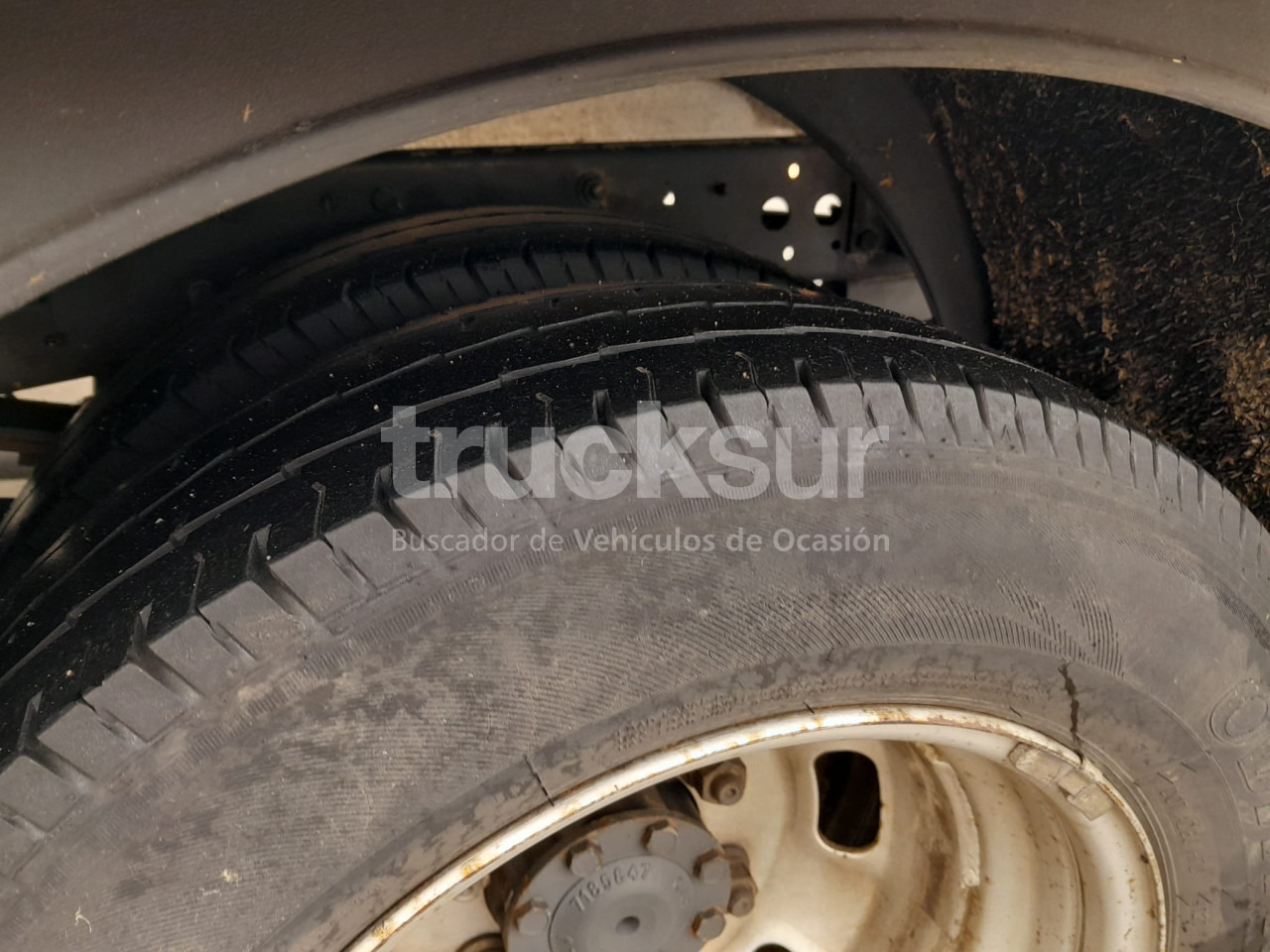 شاحنة مغلقة الصندوق IVECO DAILY 35C16H: صورة 16