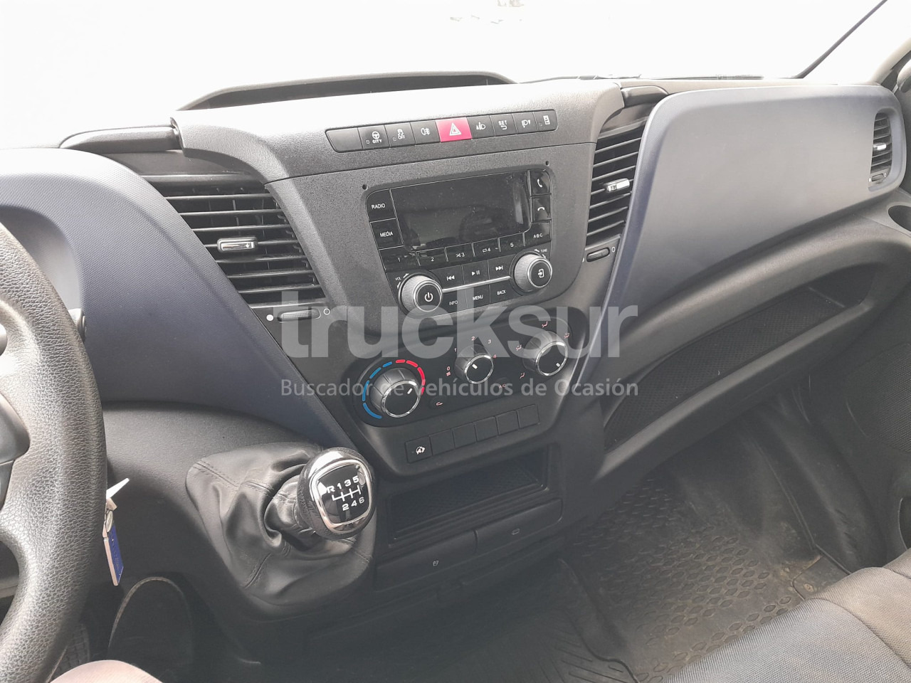 شاحنة مغلقة الصندوق IVECO DAILY 35C16H: صورة 8