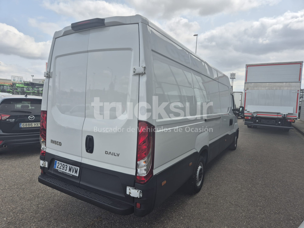 IVECO DAILY 35S16 F 16M3 - شاحنة مغلقة الصندوق: صورة 4 IVECO DAILY 35S16 F 16M3 - شاحنة مغلقة الصندوق: صورة 4