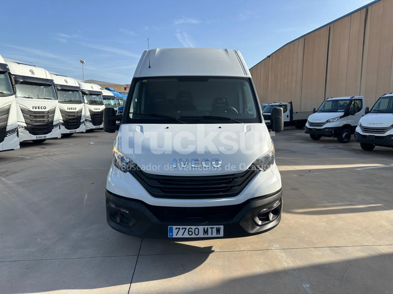 IVECO DAILY 35S16 F 16M3 - شاحنة مغلقة الصندوق: صورة 3 IVECO DAILY 35S16 F 16M3 - شاحنة مغلقة الصندوق: صورة 3