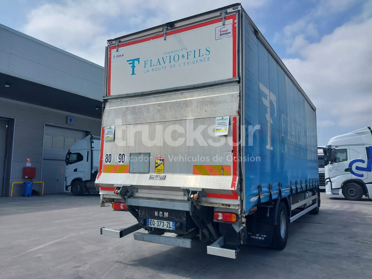 IVECO EUROCARGO ML160-250 - شاحنة ستارة: صورة 3 IVECO EUROCARGO ML160-250 - شاحنة ستارة: صورة 3