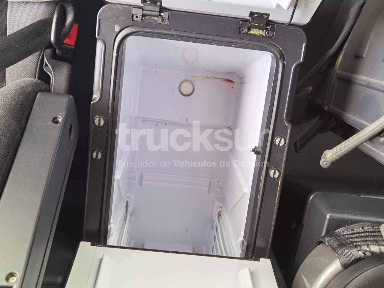 وحدة جر IVECO STRALIS AS440S46T/P HI-WAY: صورة 19 وحدة جر IVECO STRALIS AS440S46T/P HI-WAY: صورة 19