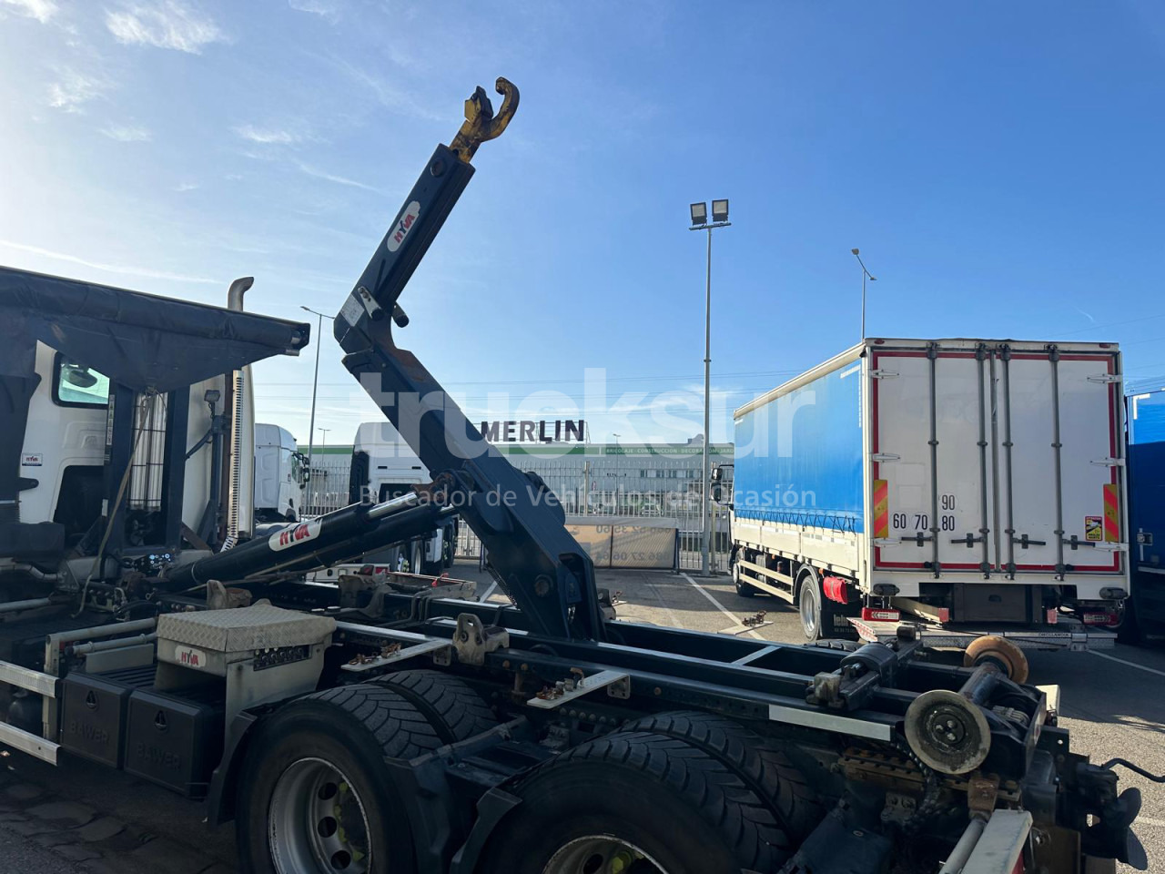 شاحنة ذات خطاف RENAULT C430.26 6X2: صورة 8 شاحنة ذات خطاف RENAULT C430.26 6X2: صورة 8