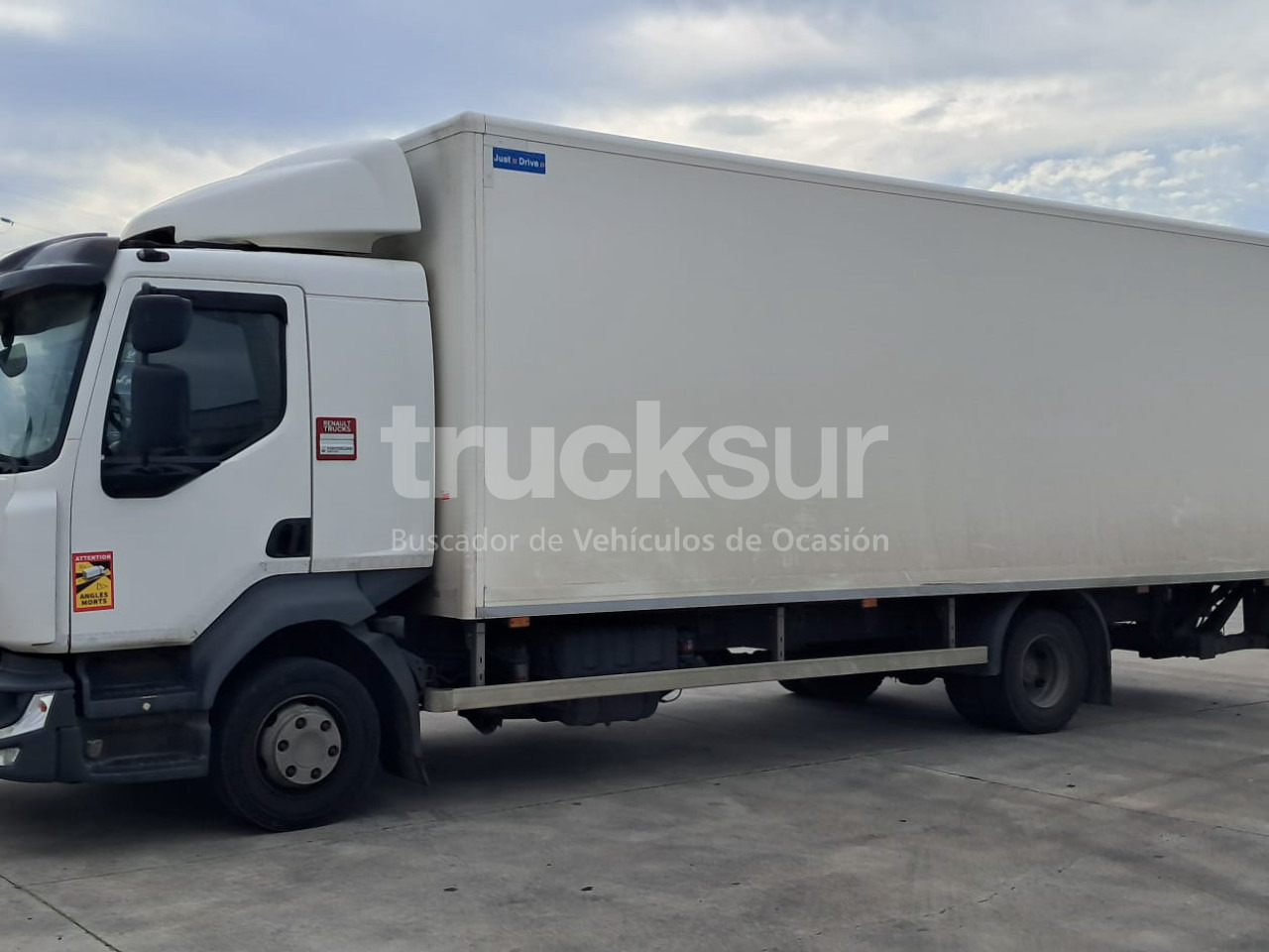 RENAULT D12.240 - شاحنة مقفلة: صورة 1 RENAULT D12.240 - شاحنة مقفلة: صورة 1