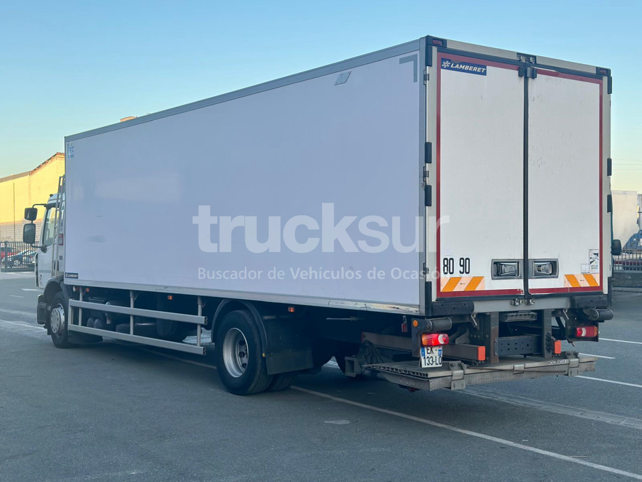RENAULT D280.18 - شاحنة الفريزر: صورة 4 RENAULT D280.18 - شاحنة الفريزر: صورة 4