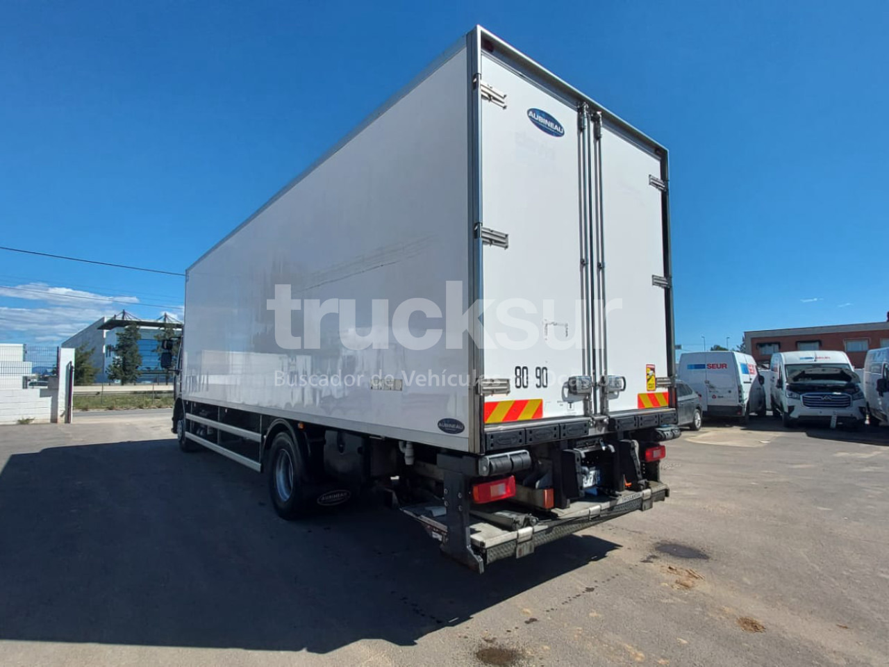 RENAULT D280 - شاحنة الفريزر: صورة 4 RENAULT D280 - شاحنة الفريزر: صورة 4
