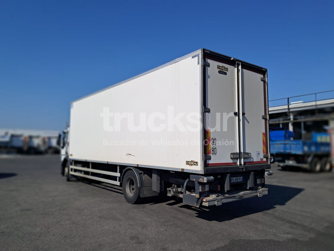 RENAULT D320.18 - شاحنة الفريزر: صورة 4 RENAULT D320.18 - شاحنة الفريزر: صورة 4