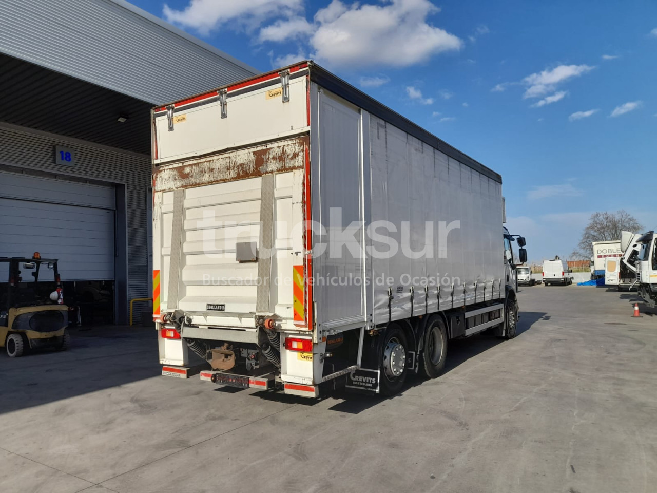 RENAULT D320.26 ejes 6x2*4 - شاحنة ستارة: صورة 3 RENAULT D320.26 ejes 6x2*4 - شاحنة ستارة: صورة 3