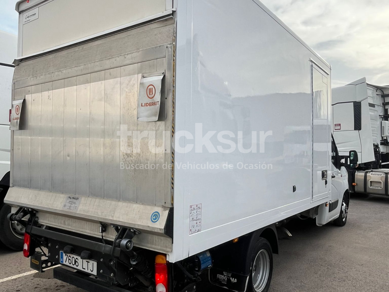 RENAULT MASTER 165.35 GV - شاحنة مغلقة الصندوق: صورة 3 RENAULT MASTER 165.35 GV - شاحنة مغلقة الصندوق: صورة 3