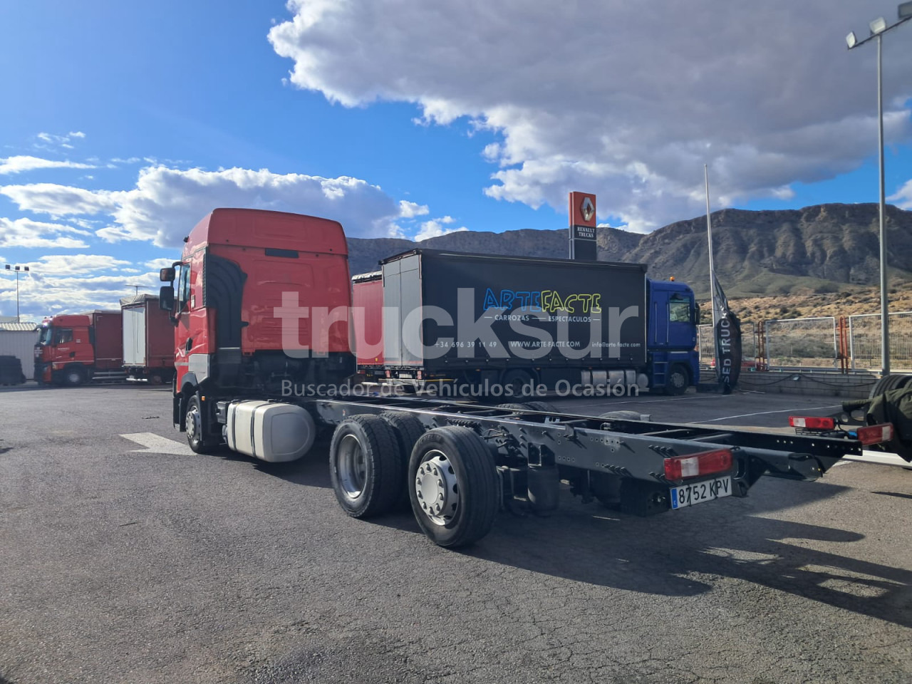 RENAULT T480 HIGH SLEEPER CAB 6X2*4 ejes 6x2*4 - شاحنة هيكل كابينة: صورة 4 RENAULT T480 HIGH SLEEPER CAB 6X2*4 ejes 6x2*4 - شاحنة هيكل كابينة: صورة 4