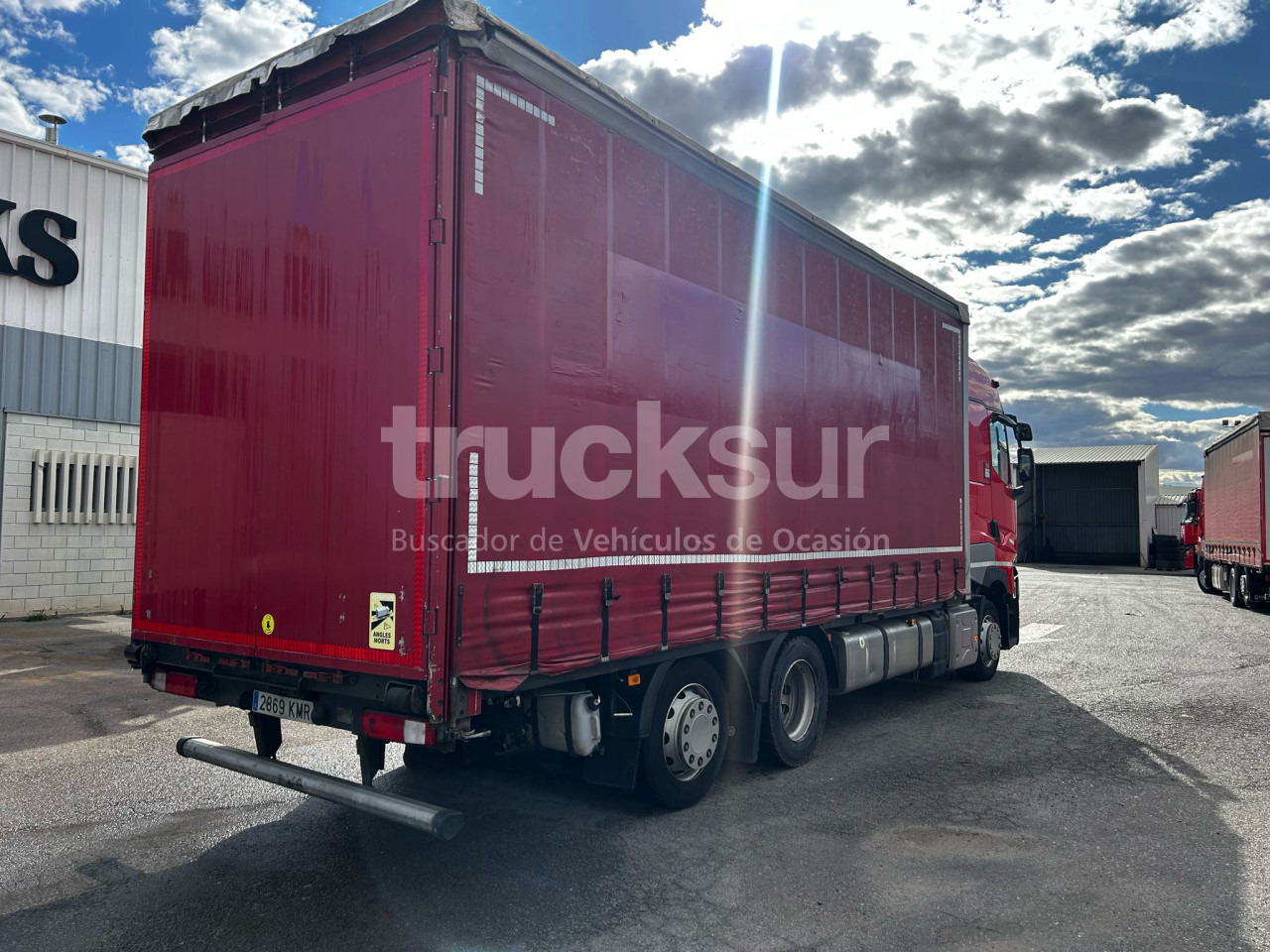 RENAULT T480 HIGH SLEEPER CAB 6X2*4 ejes 6x2*4 - شاحنة ستارة: صورة 3 RENAULT T480 HIGH SLEEPER CAB 6X2*4 ejes 6x2*4 - شاحنة ستارة: صورة 3