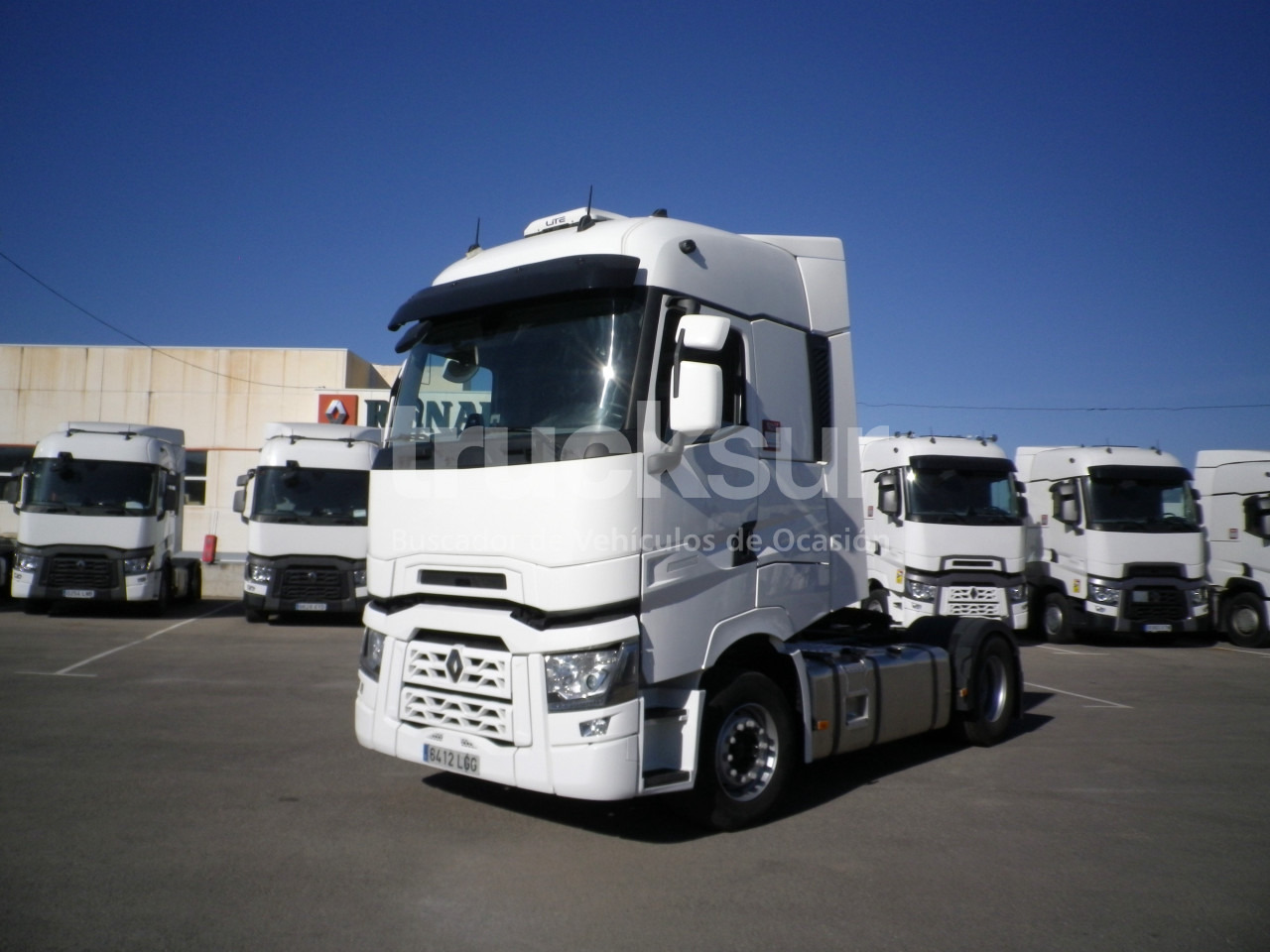 RENAULT T520 HIGH SLEEPER CAB - وحدة جر: صورة 1 RENAULT T520 HIGH SLEEPER CAB - وحدة جر: صورة 1