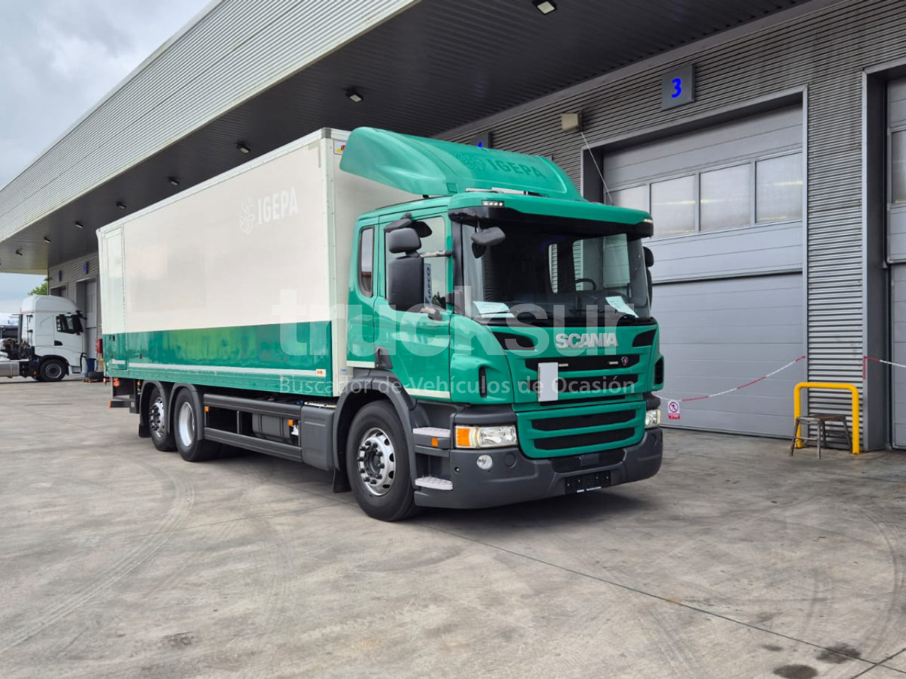 SCANIA P320.26 ejes 6x2*4 - شاحنة ستارة: صورة 2 SCANIA P320.26 ejes 6x2*4 - شاحنة ستارة: صورة 2