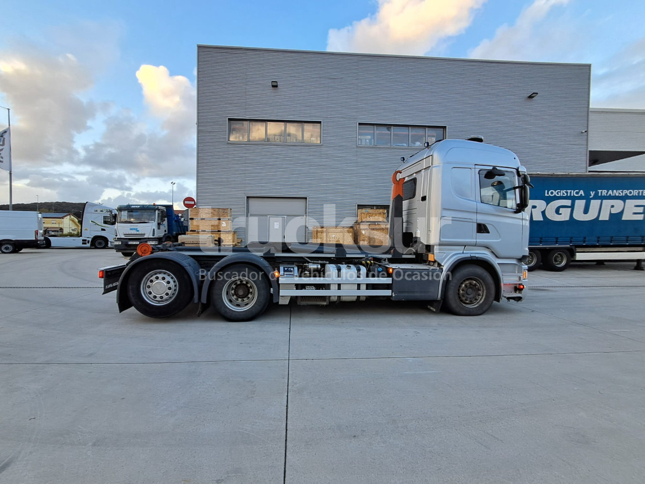 SCANIA R580.26 ejes 6x2*4 - شاحنة ذات خطاف: صورة 4 SCANIA R580.26 ejes 6x2*4 - شاحنة ذات خطاف: صورة 4