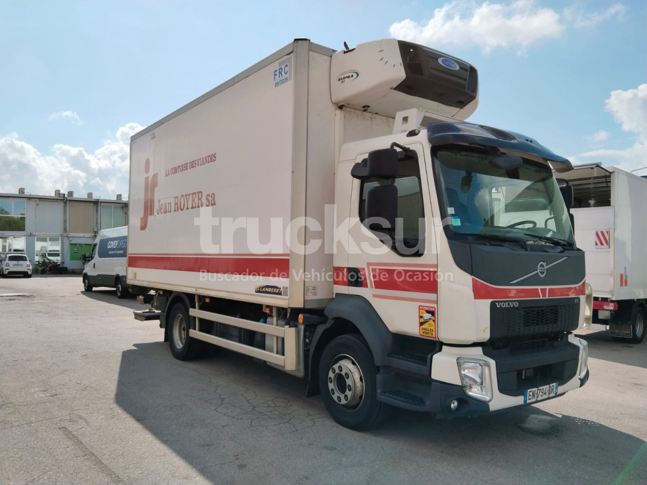 VOLVO FL250.12 - شاحنة الفريزر: صورة 2 VOLVO FL250.12 - شاحنة الفريزر: صورة 2