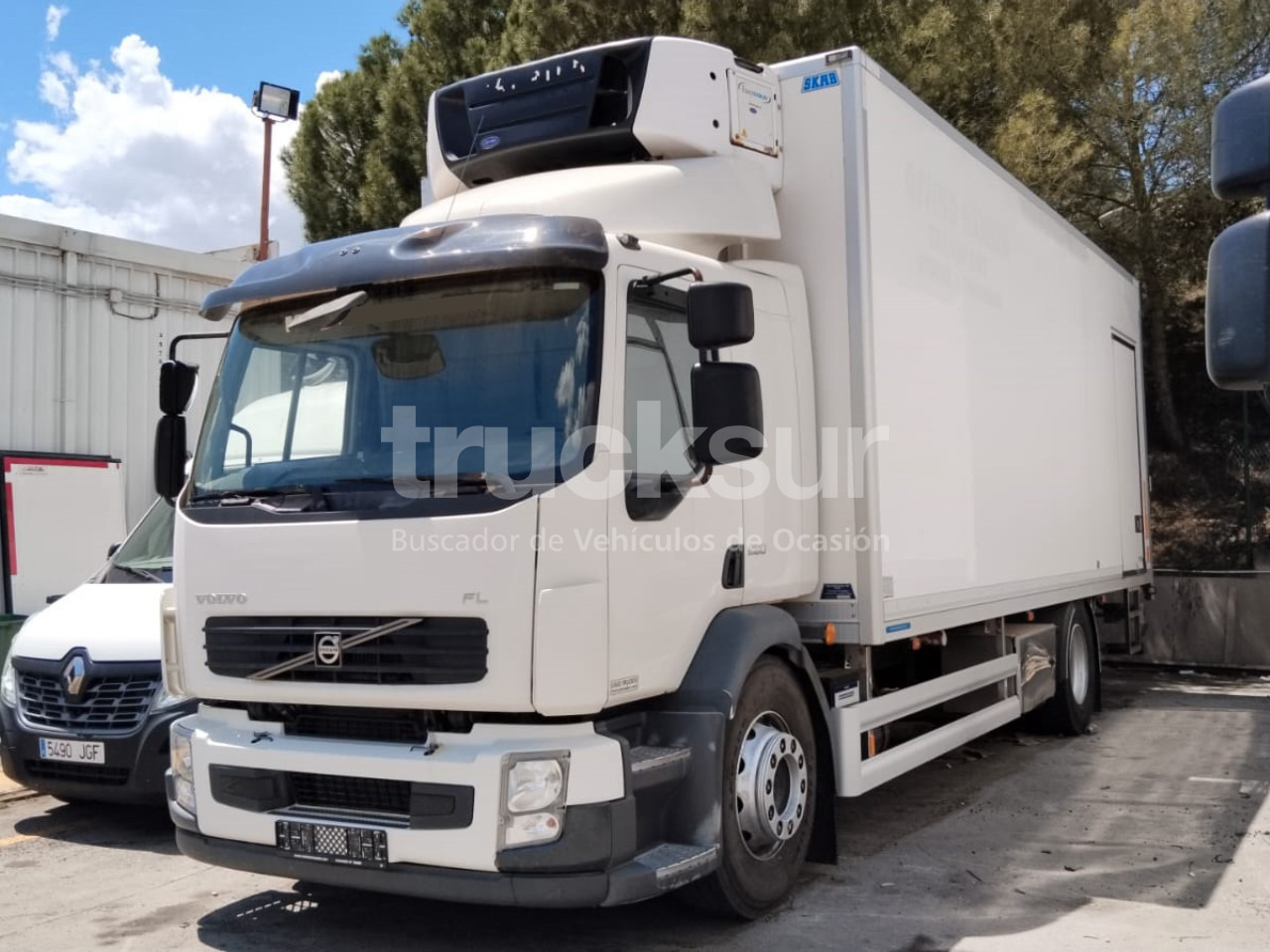 VOLVO FL290 - شاحنة الفريزر: صورة 1 VOLVO FL290 - شاحنة الفريزر: صورة 1