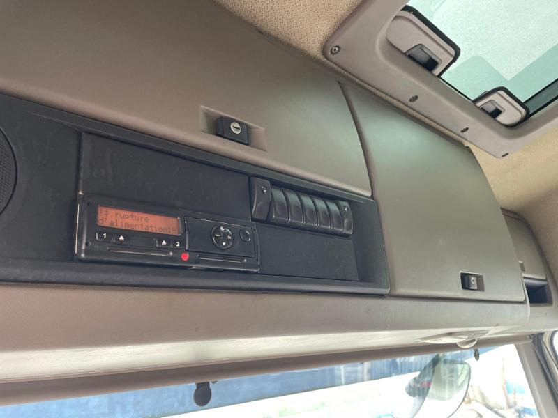 شاحنة ذات خطاف DAF XF105 460: صورة 13