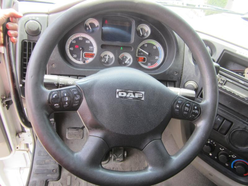 شاحنات مسطحة DAF XF105 460: صورة 27