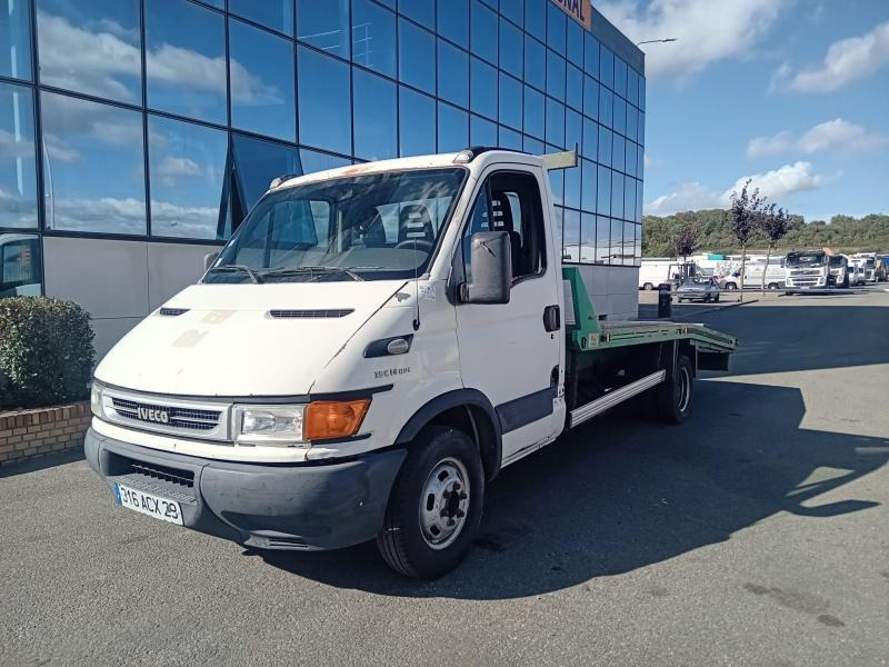 Iveco 35C14HPI - شاحنة سحب: صورة 1 Iveco 35C14HPI - شاحنة سحب: صورة 1