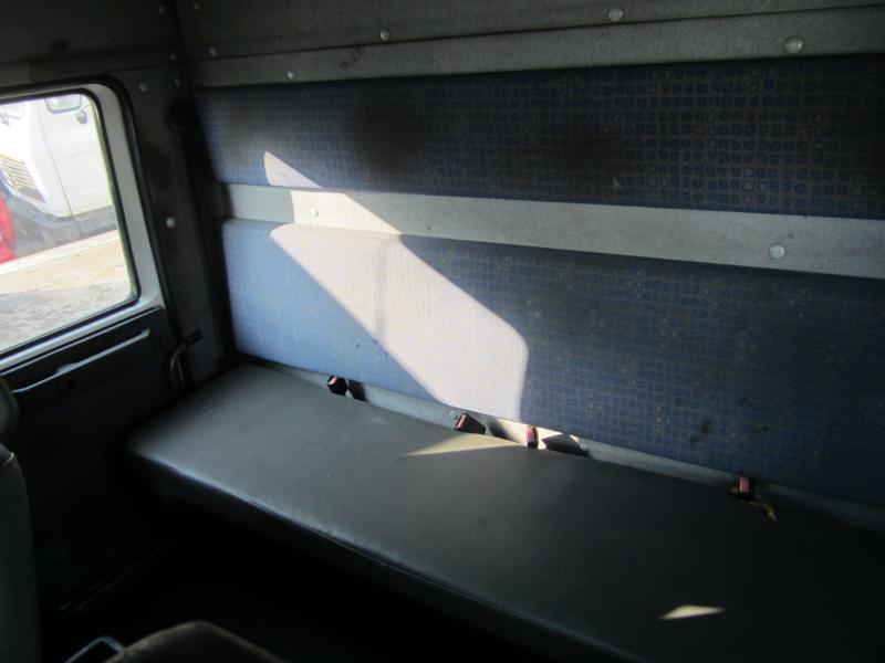 شاحنة مقفلة MAN LE 160B: صورة 8