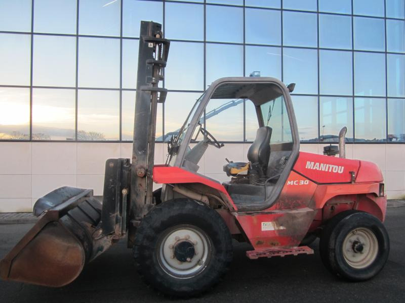 Manitou MC30 - رافعة شوكية ديزل: صورة 2 Manitou MC30 - رافعة شوكية ديزل: صورة 2
