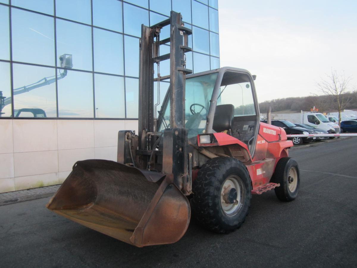 Manitou MC30 - رافعة شوكية ديزل: صورة 1 Manitou MC30 - رافعة شوكية ديزل: صورة 1