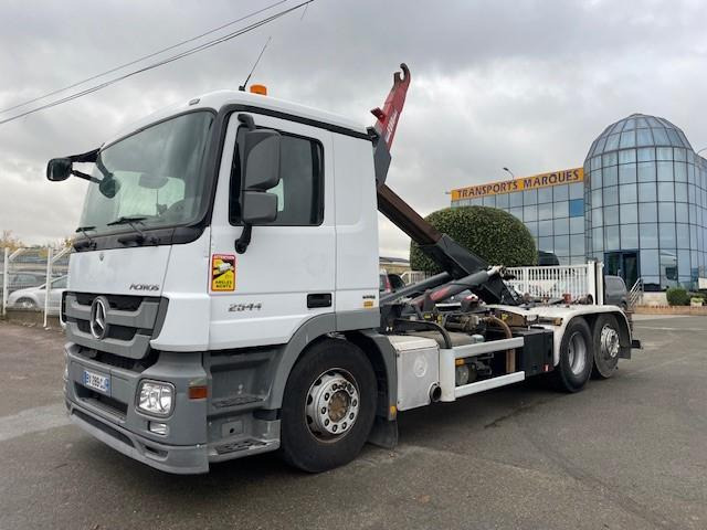 Mercedes Actros 2544 - شاحنة ذات خطاف: صورة 1 Mercedes Actros 2544 - شاحنة ذات خطاف: صورة 1