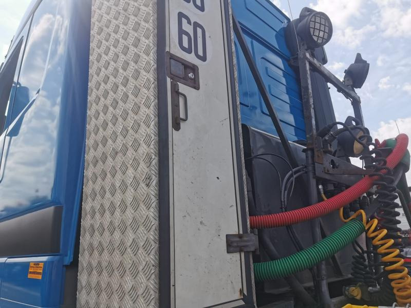 Mercedes Actros 3348 - وحدة جر: صورة 5 Mercedes Actros 3348 - وحدة جر: صورة 5