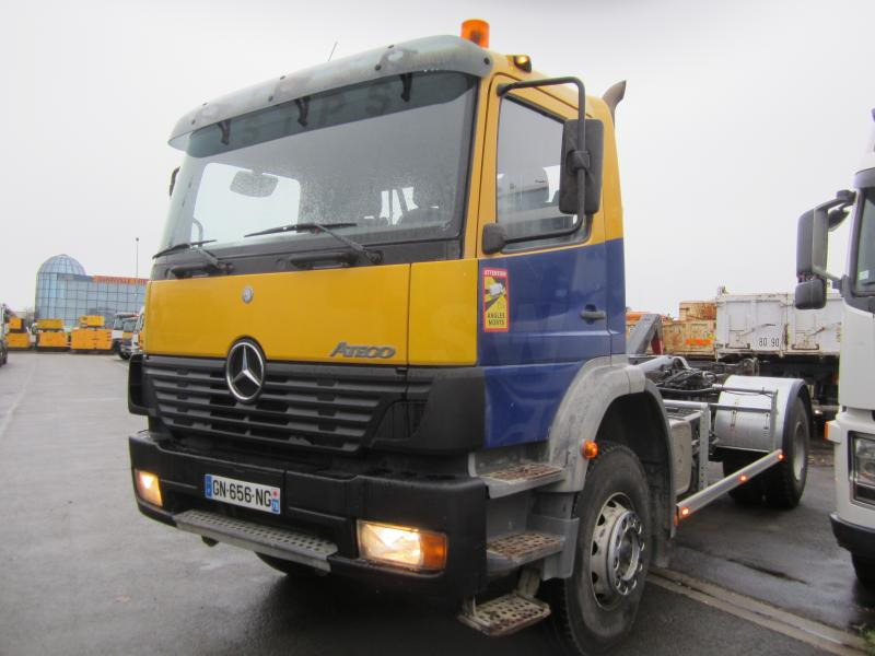 Mercedes Atego 1823 - شاحنة ذات خطاف: صورة 1 Mercedes Atego 1823 - شاحنة ذات خطاف: صورة 1