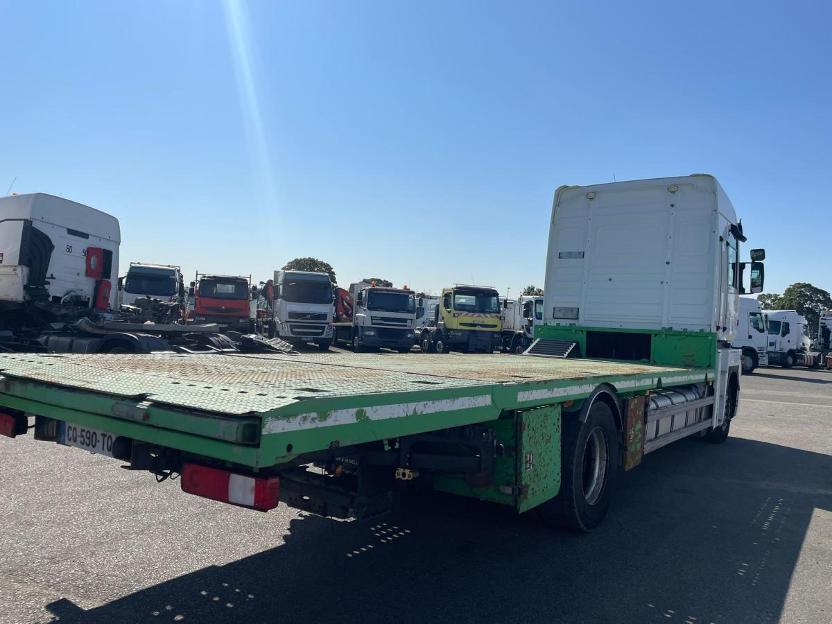 Renault Magnum 440 DXI - شاحنات مسطحة: صورة 4 Renault Magnum 440 DXI - شاحنات مسطحة: صورة 4