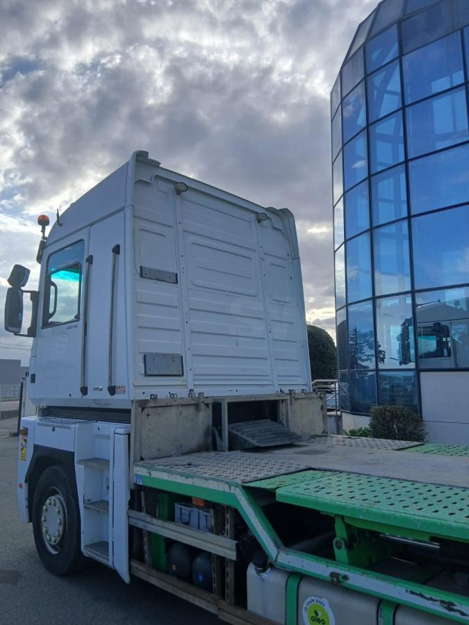Renault Magnum 440 DXI - شاحنات مسطحة: صورة 4 Renault Magnum 440 DXI - شاحنات مسطحة: صورة 4
