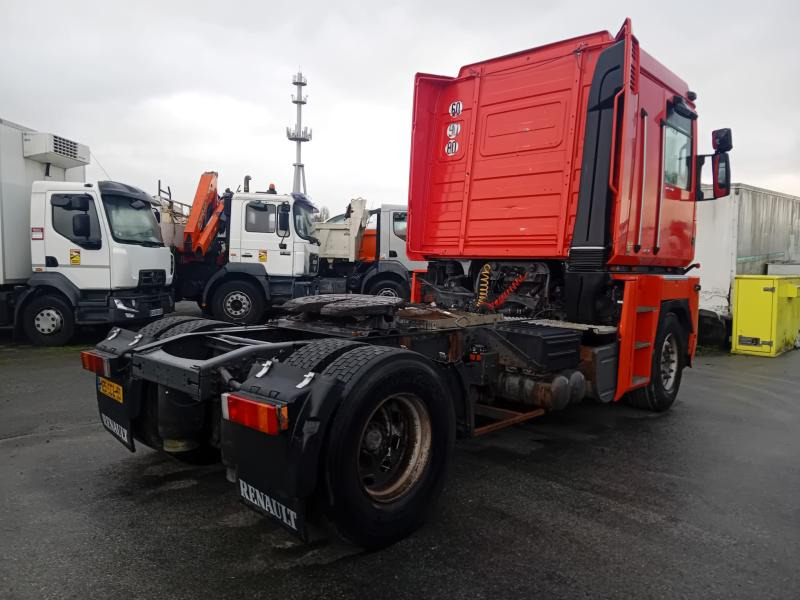 Renault Magnum 440 DXI - وحدة جر: صورة 2 Renault Magnum 440 DXI - وحدة جر: صورة 2