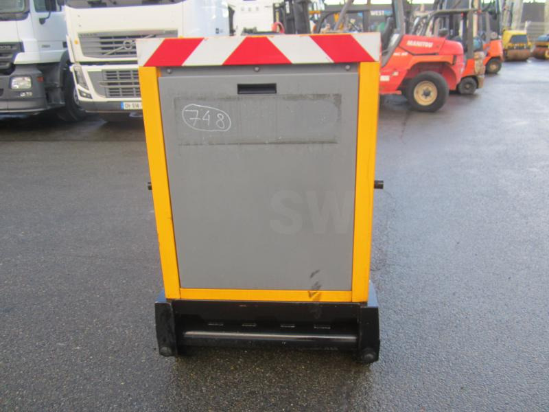 Sdmo R44 - مجموعة المولدات: صورة 4 Sdmo R44 - مجموعة المولدات: صورة 4